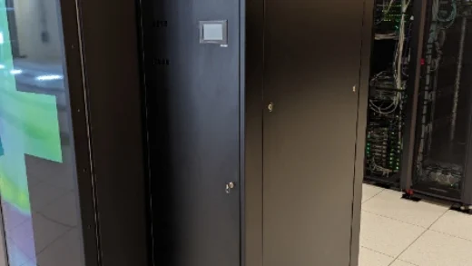 美国政府退役超级计算机正在拍卖，起拍价仅 2500 美元