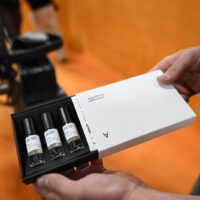 AI“取代”人类调香师？荷兰一公司利用 AI 制作符合用户气质的香水