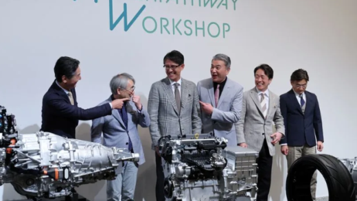 丰田展示适用于多种燃料的紧凑型发动机，坚持多元化动力总成战略