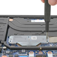 iFixit 拆解联想 ThinkPad P1 Gen 7，可拆卸式 LPCAMM2 内存意义重大