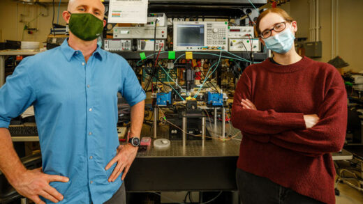 新型合成材料能使设备体积更小、信号强度要求更低、耗电量更少