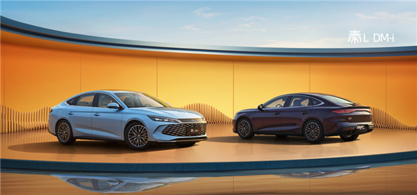 新款保时捷911很强：但因为它 老款更香了