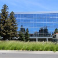 AMD 55岁生日快乐！市值已超Intel 1000亿美元