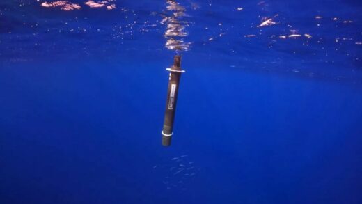 潜心 13 年研究，新型机器人开始商用：无需充电 / 加油，可自由探索海洋