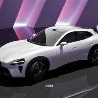 法拉利电动车首次曝光！网友：不如“法拉米”好看
