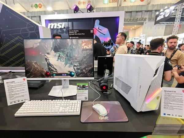 微星电竞显示器两大世界第一!真AI开上帝视角、曲面双模