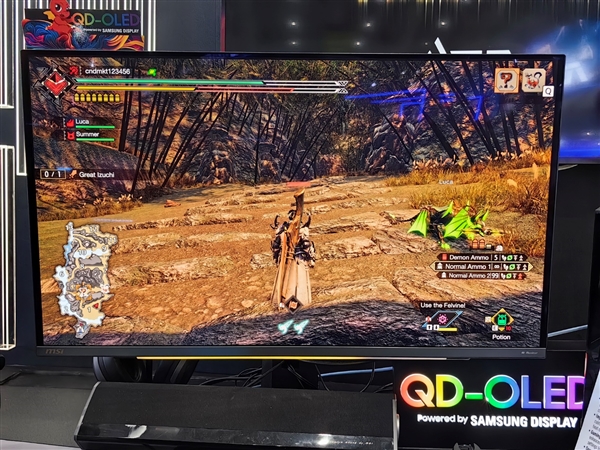 微星电竞显示器两大世界第一!真AI开上帝视角、曲面双模