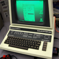 现在的年轻人已经不再尊重电脑了