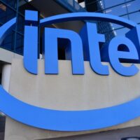 带宽高达4Tbps！Intel成功实现光学I/O芯粒完全集成