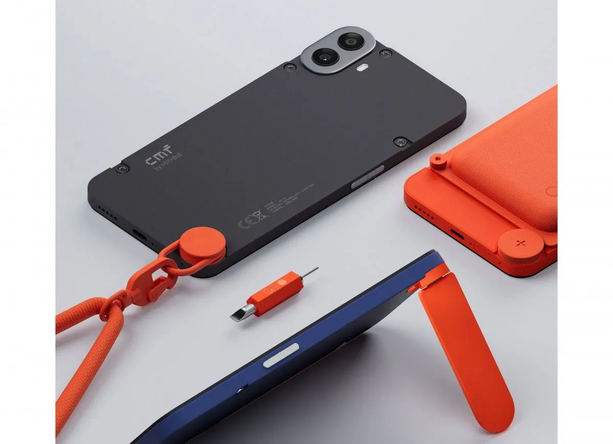 Nothing 子品牌首款手机 CMF Phone 1 真机照片曝光