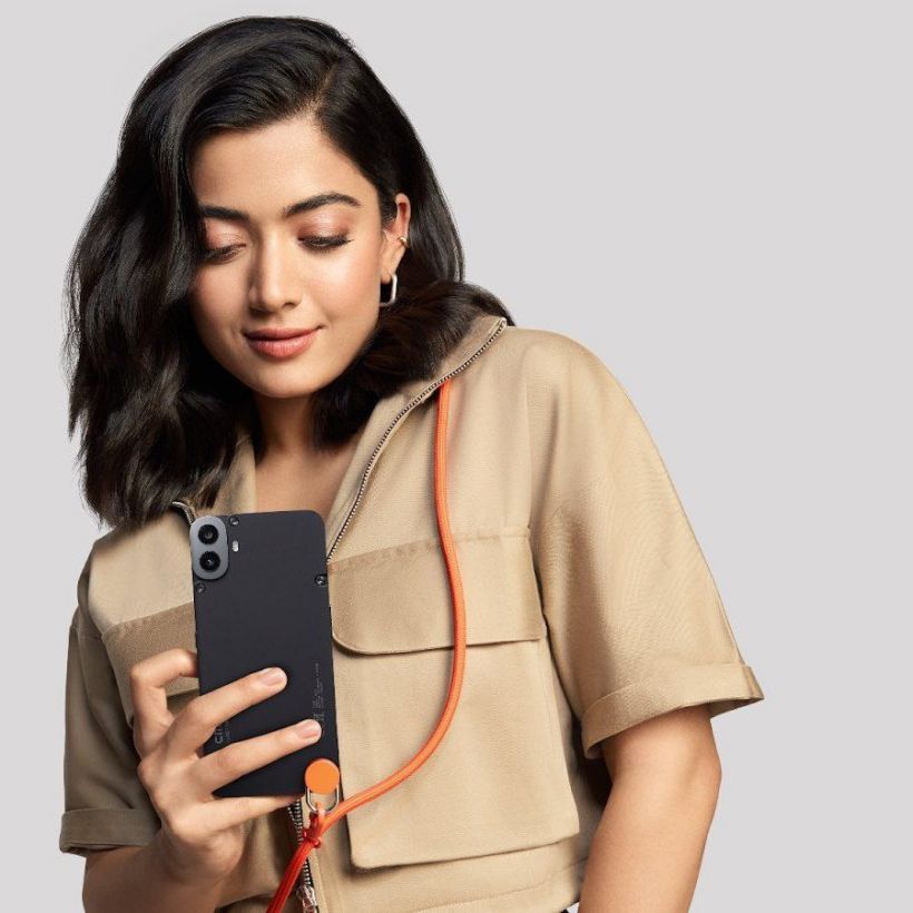 Nothing 子品牌首款手机 CMF Phone 1 真机照片曝光