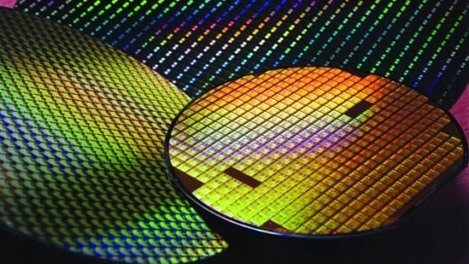 专家：即使国产AI芯片单个算力不强 也能通过综合手段提升算力