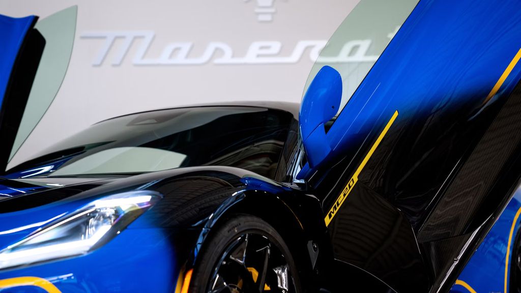 玛莎拉蒂展示 MC20 Tributo Modenese 特别版跑车