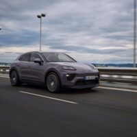 保时捷：全新纯电动 Macan 长续航版车型明天全球首秀