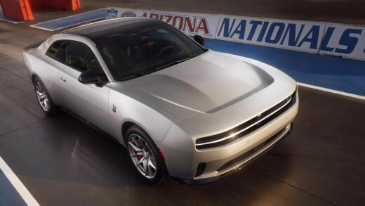 2024 款道奇 Charger Daytona First Edition 车型曝光：起售价 6.86 万美元