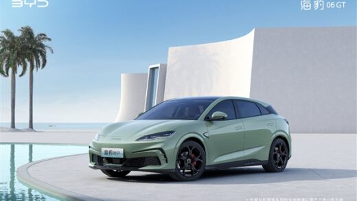 比亚迪首款钢炮！海豹06GT官图公布：尾灯一看就不好惹