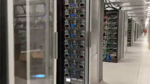 马斯克展示特斯拉超级计算机Cortex：可容纳10万张H100/H200