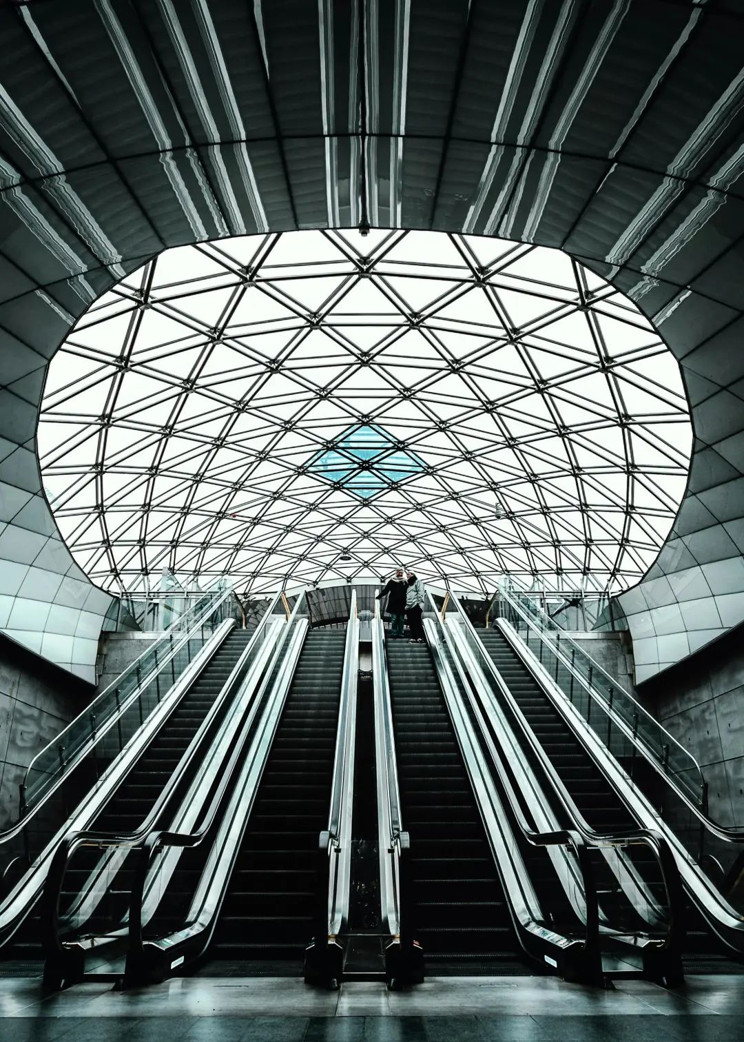 商场里如何拍出有趣的照片