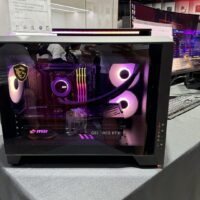 微星展示 MEG Vision X AI 整机，消息称明年一月起推 RTX 50 版