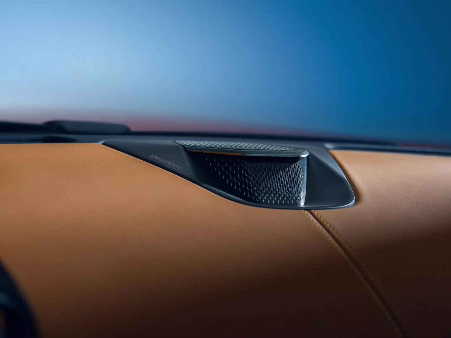 Vanquish 超跑亮相:阿斯顿-马丁最快量产车,最高时速 214 英里 / 小时、0-60 英里 / 小时加速 3.2 秒