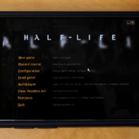 网友将 Windows XP 装进苹果 iPhone，可运行《半衰期 1》