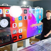 创吉尼斯世界纪录！2米高巨型苹果iPhone 15 Pro Max亮相：88英寸自由操作