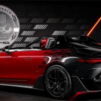 有钱人的大玩具！奔驰AMG PureSpeed上路测试：2025年全球首发