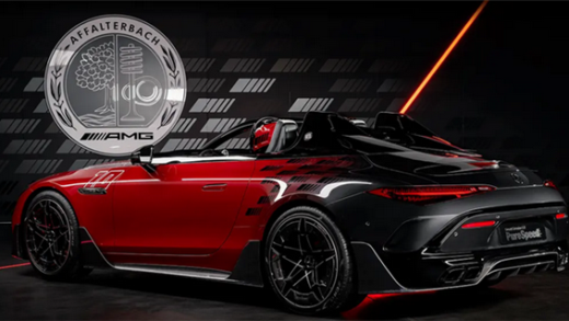 有钱人的大玩具！奔驰AMG PureSpeed上路测试：2025年全球首发
