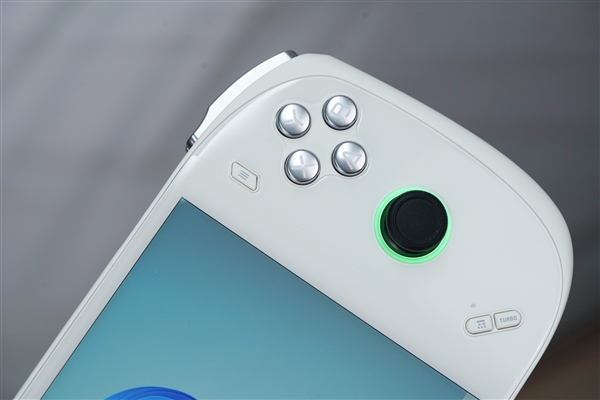 全球第二款酷睿Ultra掌机！AOKZOE A2 Ultra图赏
