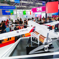 顺丰方舟80无人机首次亮相：速度达80千米/时 支持抛投、索降