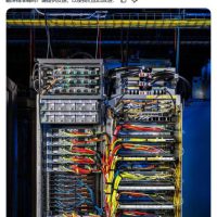 云服务开启 Blackwell AI 时代，谷歌微软纷纷晒图已部署 GB200 NVL 系统