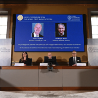 为何能拿物理学奖？美媒专访诺奖得主“AI教父”辛顿