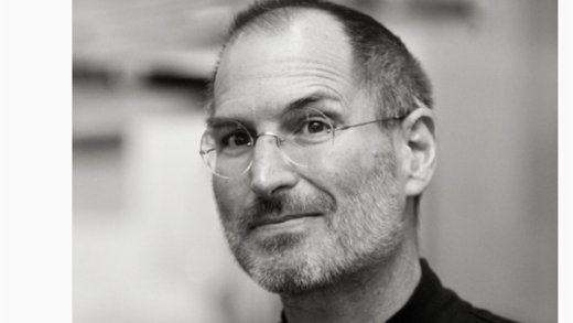 苹果CEO库克发文缅怀乔布斯逝世13周年：未来是自己创造的