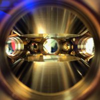 以色列理工学院科学家利用量子隧道精确移动原子