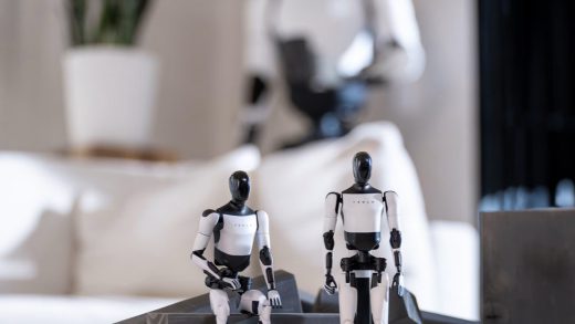 特斯拉 Optimus 机器人模型上架后一天内售罄，售价 40 美元