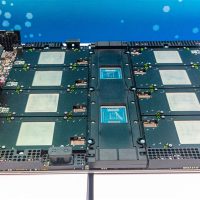 NVIDIA Blackwell B200新照：八卡并行 总功耗8000W