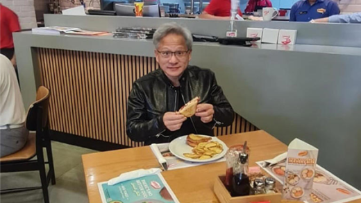 黄仁勋亲述创业故事：两次都差点倒闭