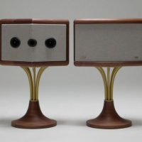 经典重现：60 周年版 Bose 901 音箱登场，限量 12 对