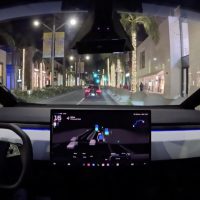 谷歌 CEO 皮查伊：特斯拉和 Waymo 是自动驾驶领域前两名