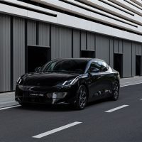 25万以内全品类马力最大！领克Z10 702km四驱Halo正式交付