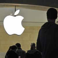 iPhone官网突然大降价！机构：苹果寒冬已至