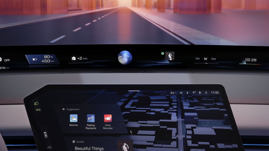 宝马展示全景显示屏