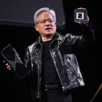 黄仁勋盛赞小米、比亚迪等中国电动汽车公司：技术非常先进