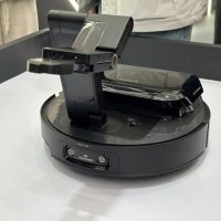 收拾玩具、帮扔垃圾 CES 2025上的追觅扫地机器人都这么科幻了