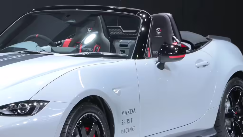 马自达 Spirit Racing Roadster 12R 登场：全球限量 200 辆，2.0 升发动机 200 马力，售价 700 万日元