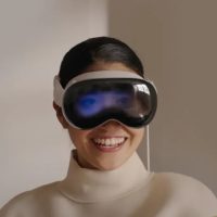 古尔曼：苹果今年不会推出 Vision Pro 2，低成本头显“加速推进”