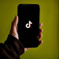 TikTok恢复服务：苹果谷歌微软应用商店仍然没有上架