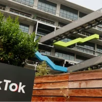 特朗普已叫停禁令 为何苹果、谷歌仍不愿上架TikTok？