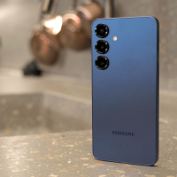 三星Galaxy S25图赏：真正的骁龙8至尊版小屏之王