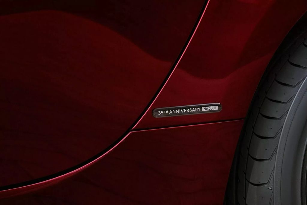 限量 300 辆：马自达发布 2025 款 MX-5 Miata 35 周年纪念版